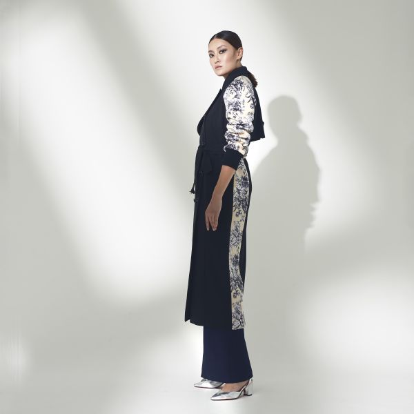 ERIKACHUNG 氣場大女主｜羊毛拼接排釦長大衣 #erikachung #下著 #裙裝 #高級訂製 #高訂禮服 #高訂時裝 #設計師品牌 #Erika設計師