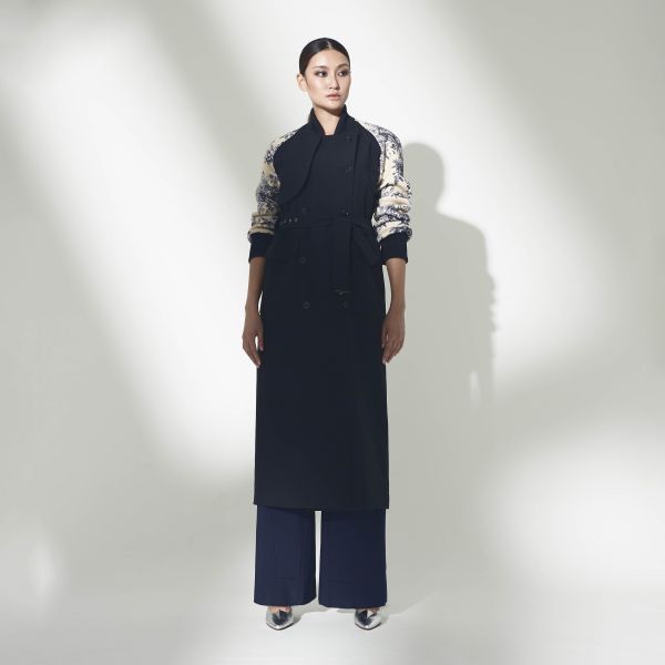 ERIKACHUNG 氣場大女主｜羊毛拼接排釦長大衣 #erikachung #下著 #裙裝 #高級訂製 #高訂禮服 #高訂時裝 #設計師品牌 #Erika設計師