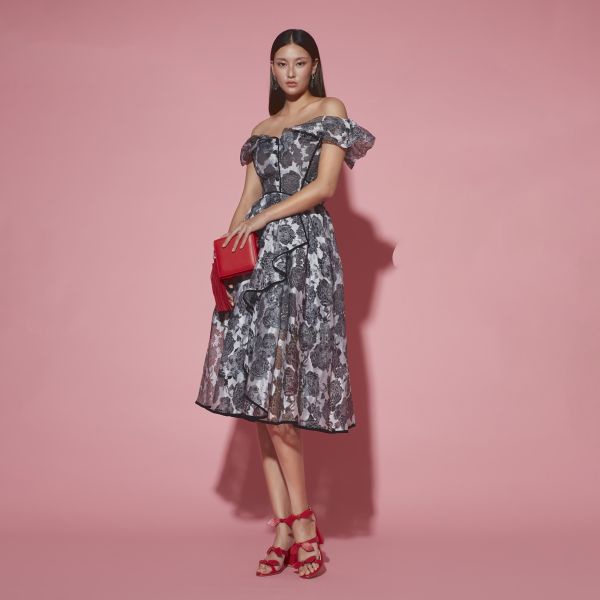 ERIKACHUNG 雅典娜｜玫瑰烏干紗透膚蕾絲洋裝 #erikachung #洋裝 #高級訂製 #高訂禮服 #高訂時裝 #設計師品牌 #Erika設計師