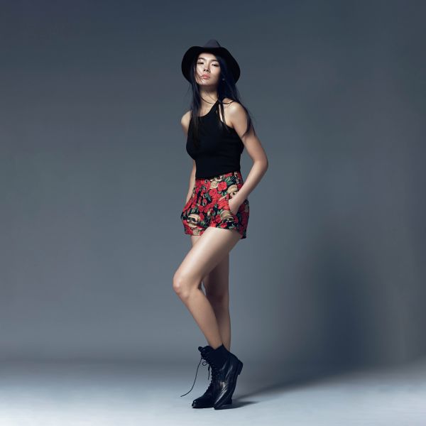 ERIKACHUNG 手繪藝術家｜骷塿玫瑰高腰短褲 #erikachung #洋裝 #高級訂製 #高訂禮服 #高訂時裝 #設計師品牌 #Erika設計師