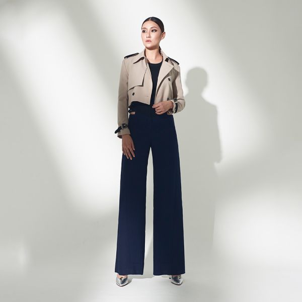 ERIKACHUNG 經典格紋｜騎士風卡其排扣短版外套 #erikachung #下著 #裙裝 #高級訂製 #高訂禮服 #高訂時裝 #設計師品牌 #Erika設計師