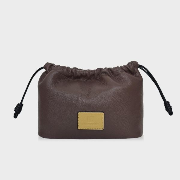 精品館甩紋牛皮空氣微束斜背包 