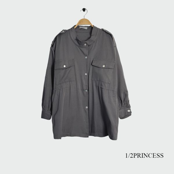 設計款收腰外套 