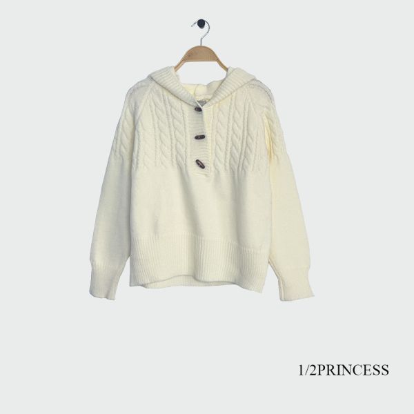 針織牛角扣連帽T 