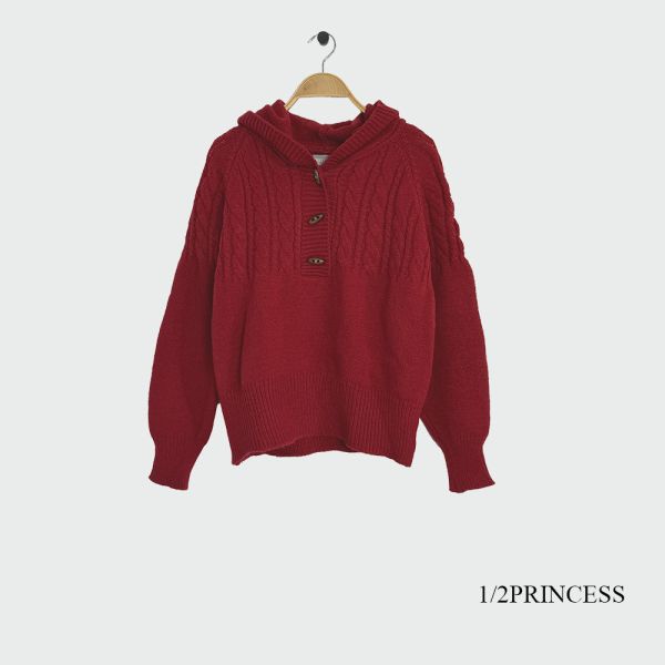 針織牛角扣連帽T 