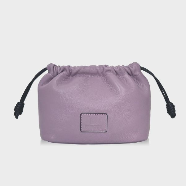 精品館甩紋牛皮空氣微束斜背包 