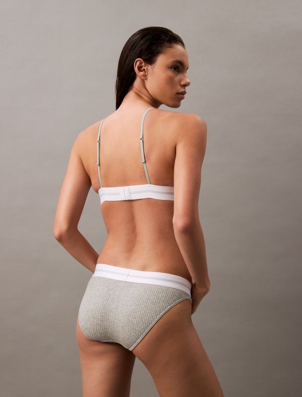 Calvin Klein 莫代爾羅紋內褲 
