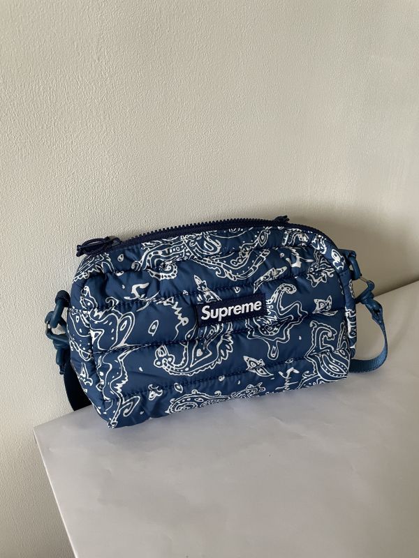 Supreme 包款 