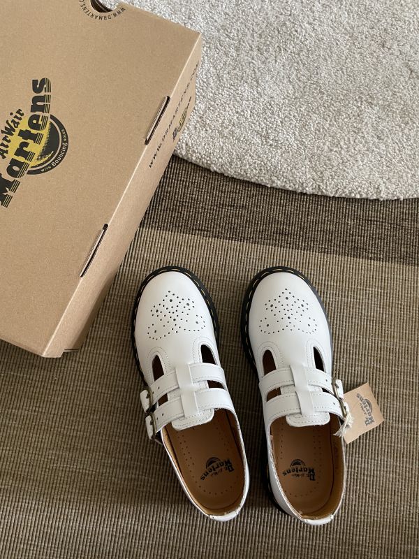 Dr. Martens 8065 Mary Jane 