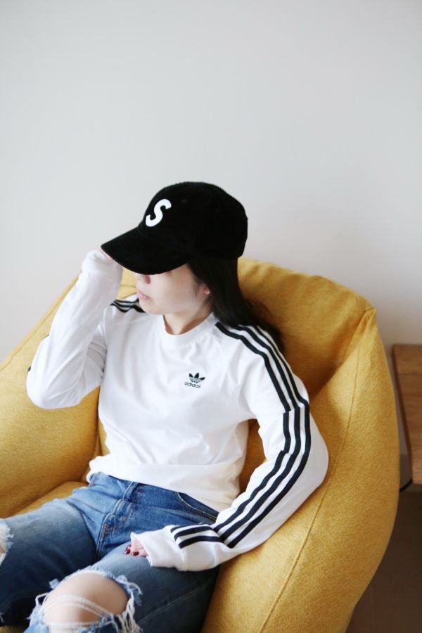 現貨*Adidas 三線薄長T 