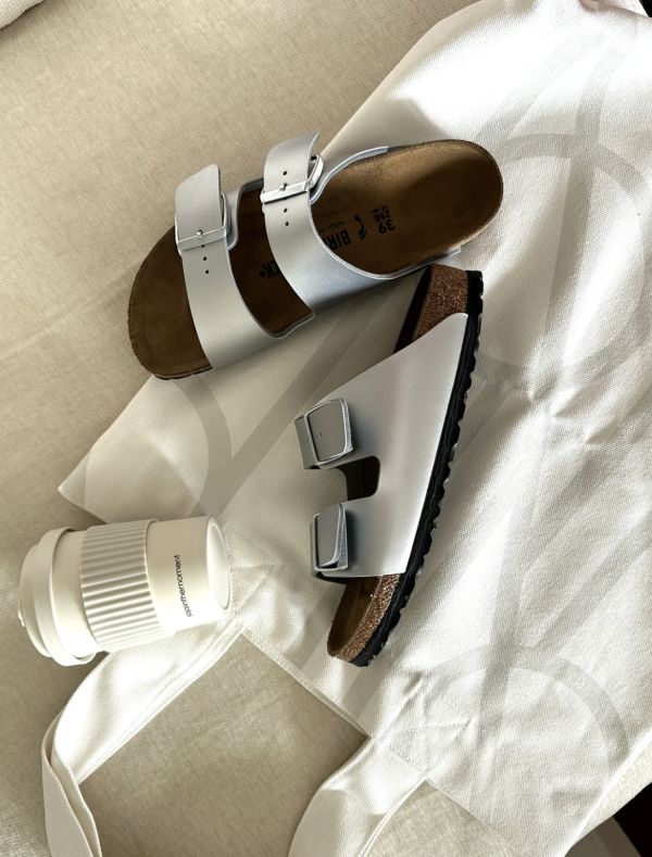 Birkenstock Arizona 白底銀扣 