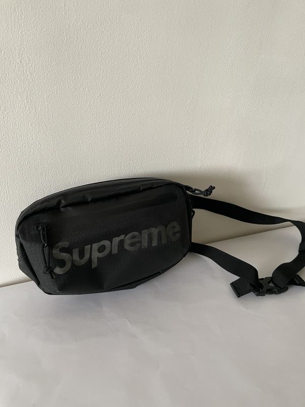 Supreme 包款 