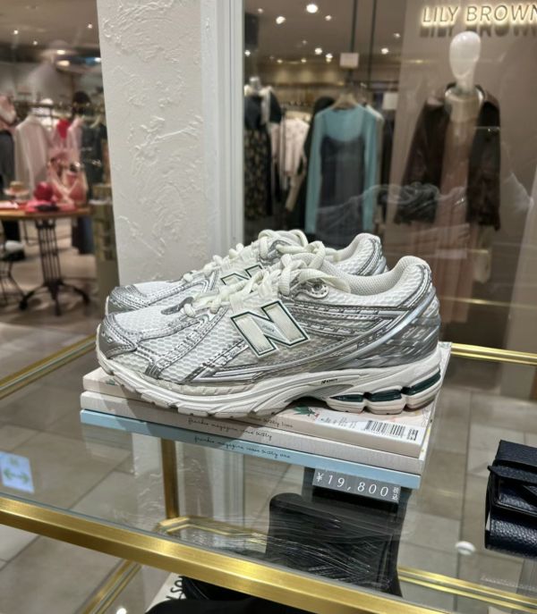 現貨*New Balance 1906r 