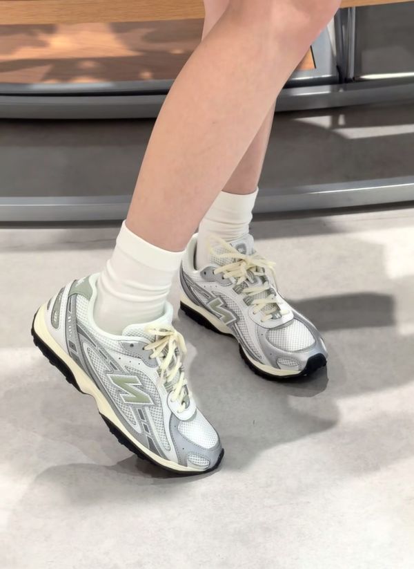 NEW BALANCE 204L 