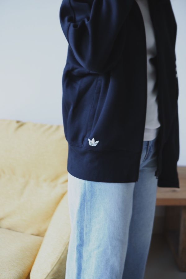 現貨*Adidas 運動外套（類太空棉材質） 