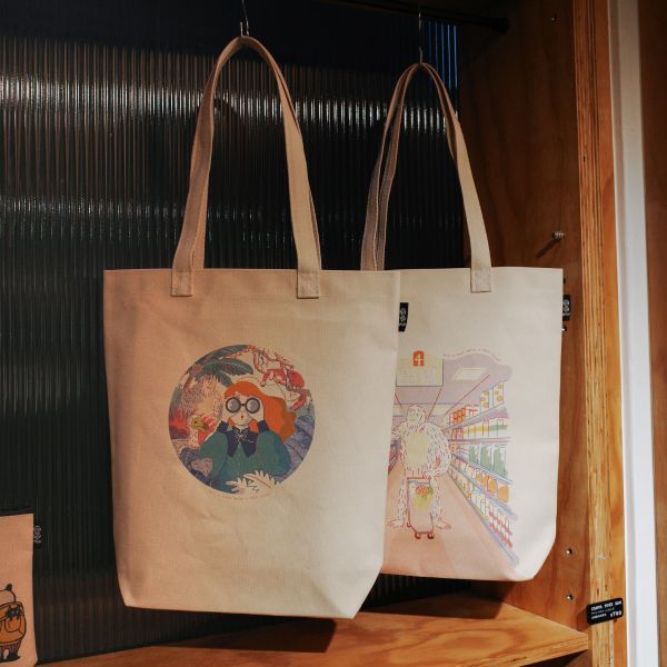 | koji / Strange Reality | 合成帆布托特包/共兩款 