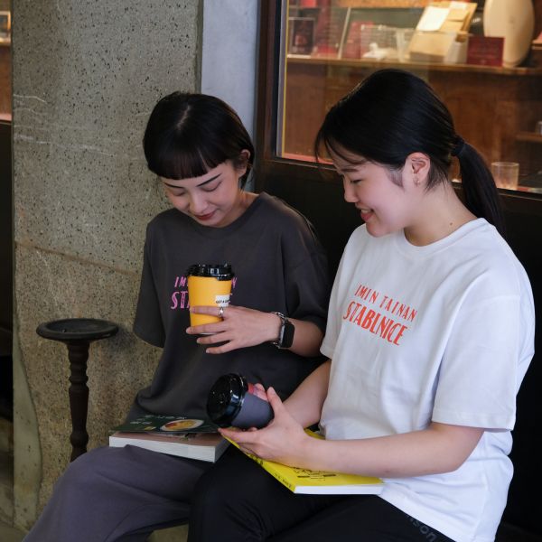 | 好事成雙 經典雙馬 | 重磅落肩短T/ 共兩款 