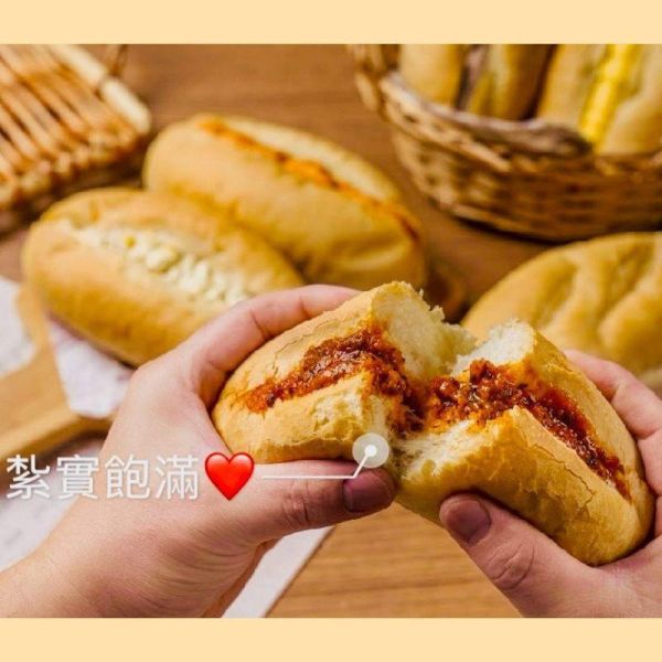 【黛西蛋塔】卡ㄗ卡ㄗ夾心法國麵包：羅勒番茄/蒜香玉米/乳香奶油/大甲芋泥   (2條/包/210g) 