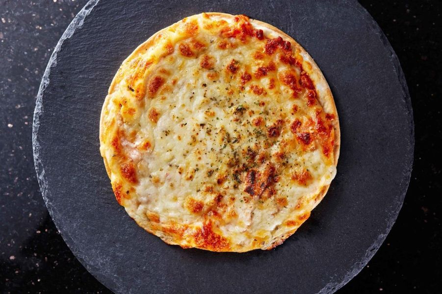 【曼曼啃PIZZA】12入組：瑪格麗特x2、經典夏威夷x2、德式慕尼黑香腸x2、火焰辣雞、明太子起司、明太子麻糬、南瓜起司、紅豆貓熊麻糬 、曼曼起司 