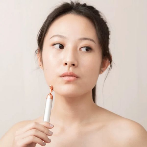 [AYSWE愛蕊友肌]電動粉晶滾輪美顏按摩儀三合一 