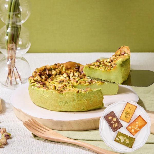 【冊子】開心果巴斯克乳酪蛋糕．La Pause組合 (B) 費南雪四重奏(片)：伯爵火山豆/靜岡抹茶/法式青檸/蜜香榛果 