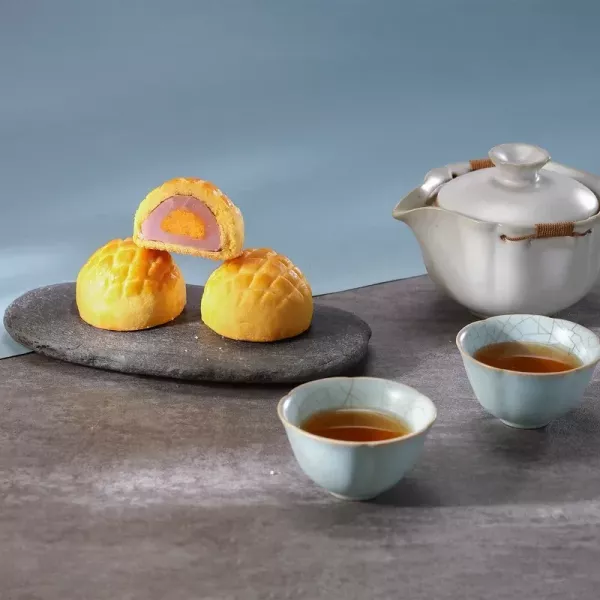 【胖肉鋪】菠蘿香芋蛋黃酥 8入禮盒(附提袋) 