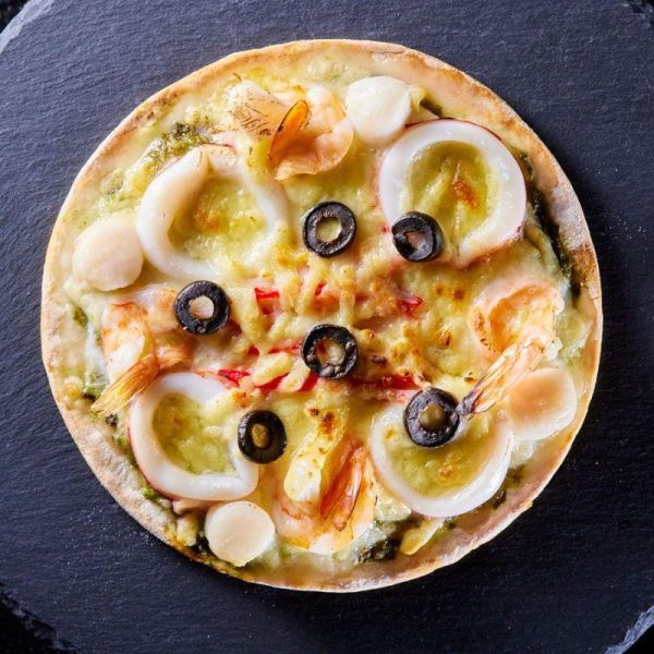 【曼曼啃PIZZA】海洋珍饌五入組：曼曼海鮮、青醬海鮮、松露白醬海鮮 任選五個 