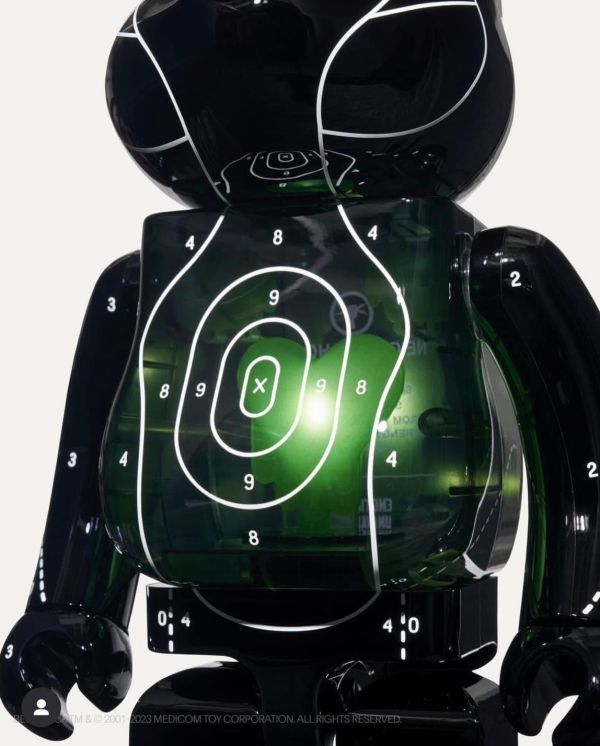 【預購】庫柏力克熊 BE@RBRICK NEIGHBORHOOD x EMOTIONALLY UNAVAILABLE 發光愛心100％ & 400％ 