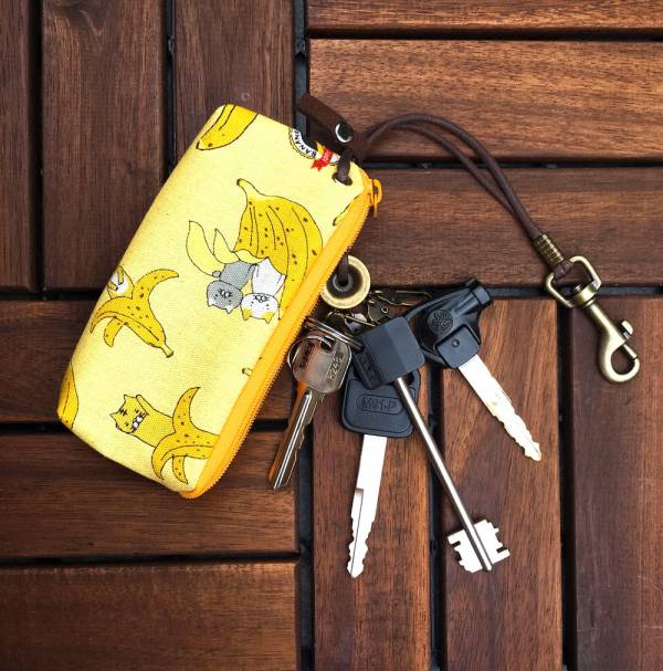 拉鍊鑰匙包 (蕉蕉貓 - 水果牛奶) 日本布 接單生產* 鑰匙包,keyholder,鑰匙收納,キーケース,kyecase,隨身小包,客製化