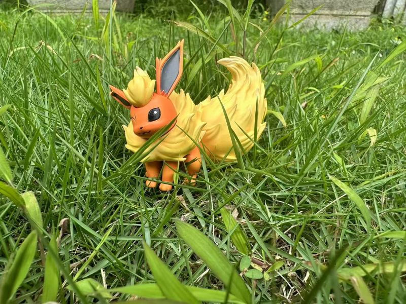 天冠工坊 1/20 伊布家族之水火伊布 