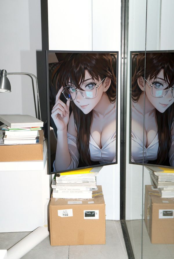 千鳥社《屏幕前的毛利蘭》名偵探柯南午睡毯地毯裝飾畫 