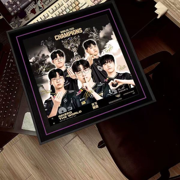 千鳥社《T1戰隊-第六冠》2025英雄聯盟全球總決賽冠軍成員簽名畫 
