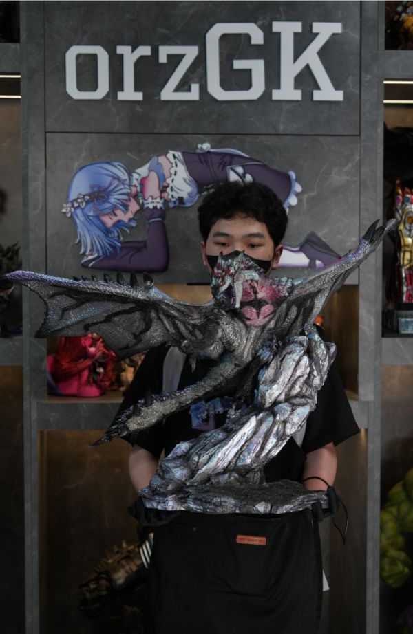 DragonFrontierStudio 怪物獵人雄火龍大尺寸版 