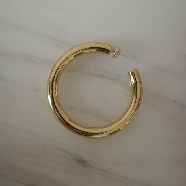 Statement Hoop Earrings 冬日大圈圈 