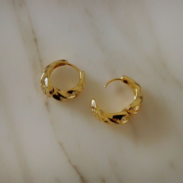 Irregular Hoop 不規則金圈 