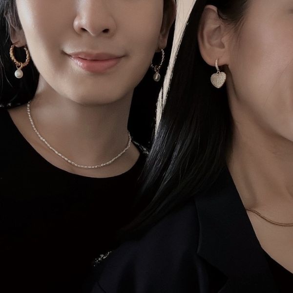 Lysa Pearl Earrings 麻花珍珠 