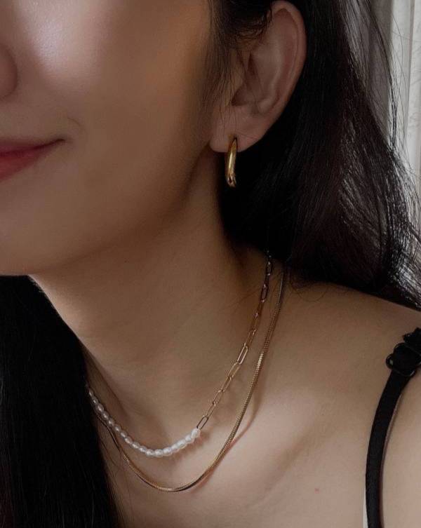 Agnes Hoop Earrings 拜金圈圈 