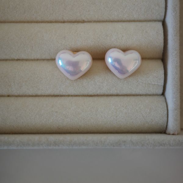 Heart Pearl Earrings 愛心珍珠 