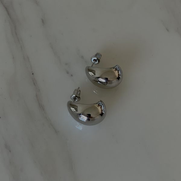 Stacie Drizzle Earrings 胖胖水滴 