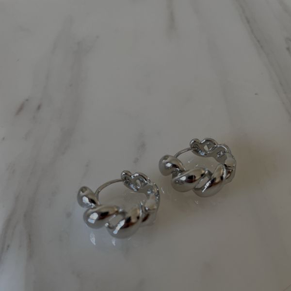 Alaia Twisted Earrings 扭繩圈圈 