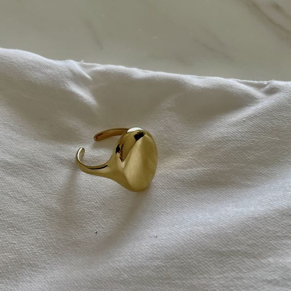 Ava Oval Signet Ring 鏡面戒指 