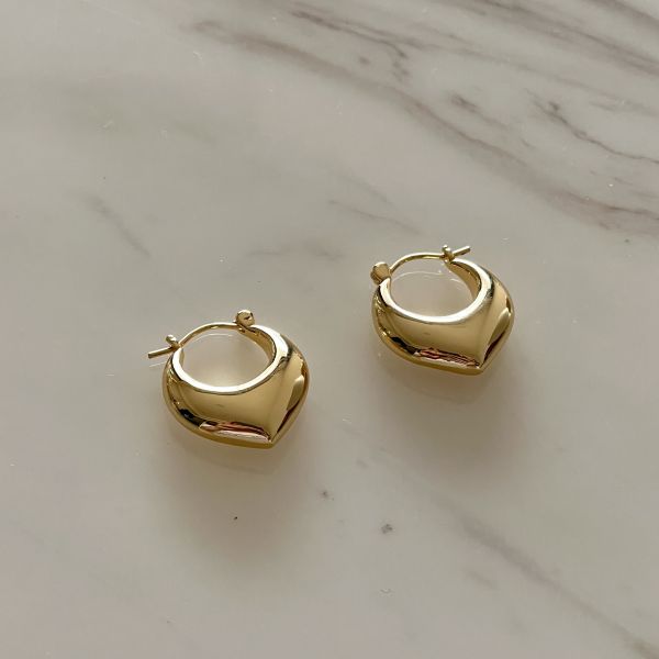 Audrey Heart Earrings 桃心圈圈 