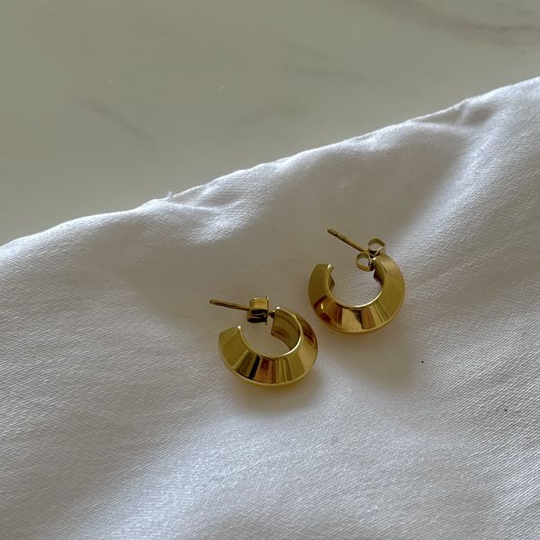 Cleo Earrings 小金圈圈 