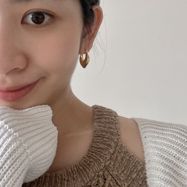 Audrey Heart Earrings 桃心圈圈 