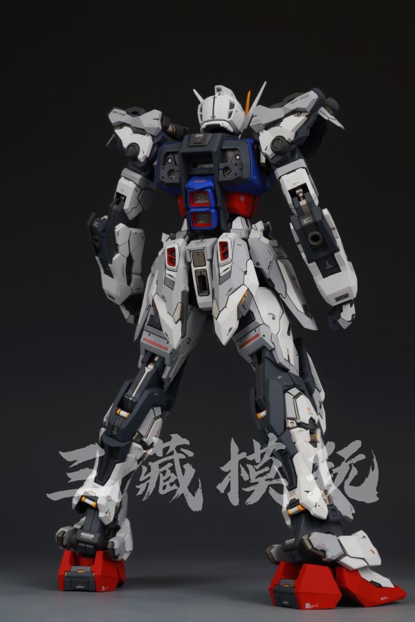 三藏模玩-1/100 攻擊鋼彈 GK改套 三藏模玩-1/100 攻擊鋼彈 GK改套