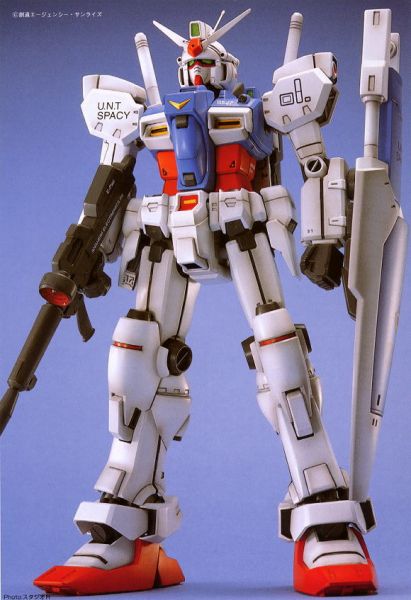MG 1/100 RX-78 GP01 鋼彈試作1號機 MG 1/100 RX-78 GP01 鋼彈試作1號機
