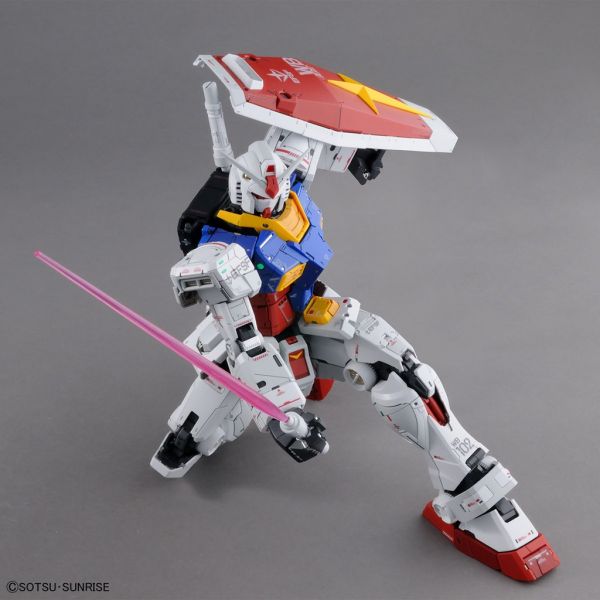 PG UNLEASHED 1/60 RX-78-2 PG UNLEASHED 1/60 RX-78-2