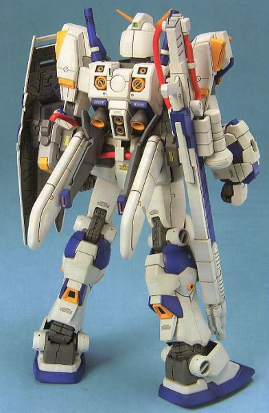 BANDAI MG 1/100 RX-78-4 鋼彈4號機 BANDAI MG 1/100 RX-78-4 鋼彈4號機
