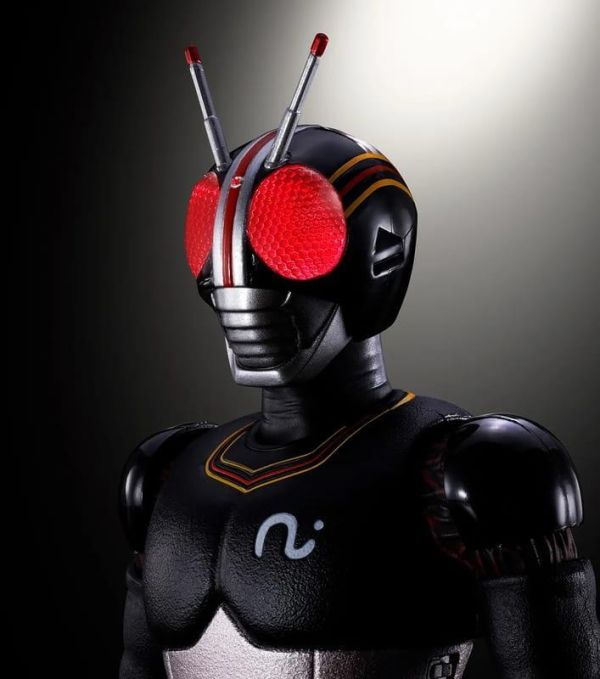 12月預購 S.H.F 真骨雕製法 假面騎士BLACK 帝王石閃光版 (附贈初回限定底座) S.H.F 真骨雕製法 假面騎士BLACK 帝王石閃光版 (附贈初回限定底座)