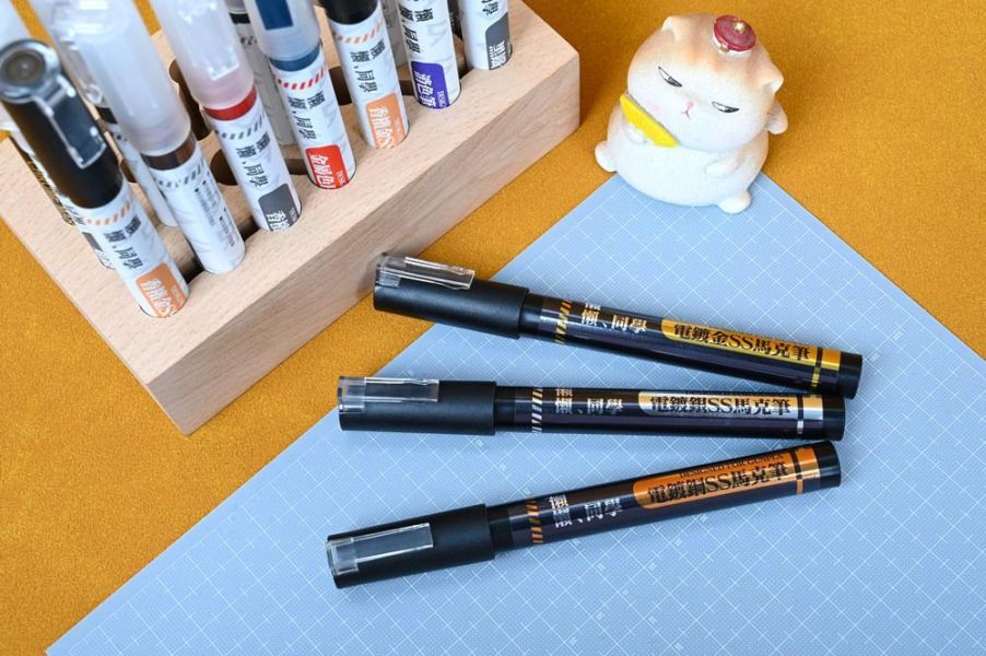 懶懶同學 水性麥克筆 電鍍銅 鋼彈模型 軍事 塗裝 上色工具 懶懶同學 水性麥克筆 電鍍銅 鋼彈模型 軍事 塗裝 上色工具